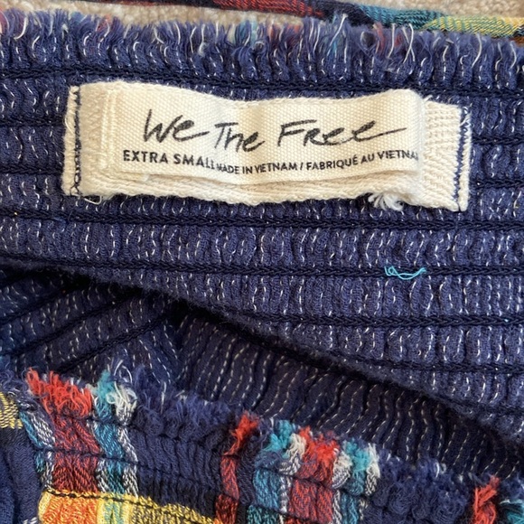 We the FREE  Womens Navy Plaid Long Sleeve
Square Neck Top Ruffle Sz XS. - Picture 7 of 8